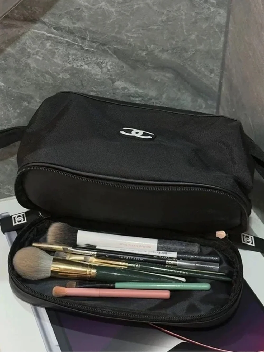 CHANEL your internal case